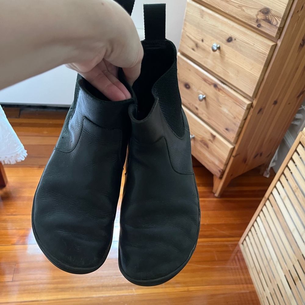 Pre-loved Vivo Barefoot Fulham Boots